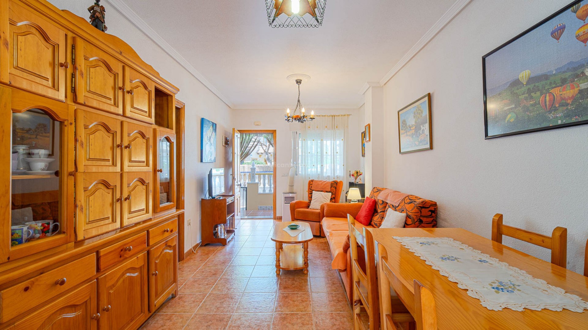 Apartment / flat in Punta Prima