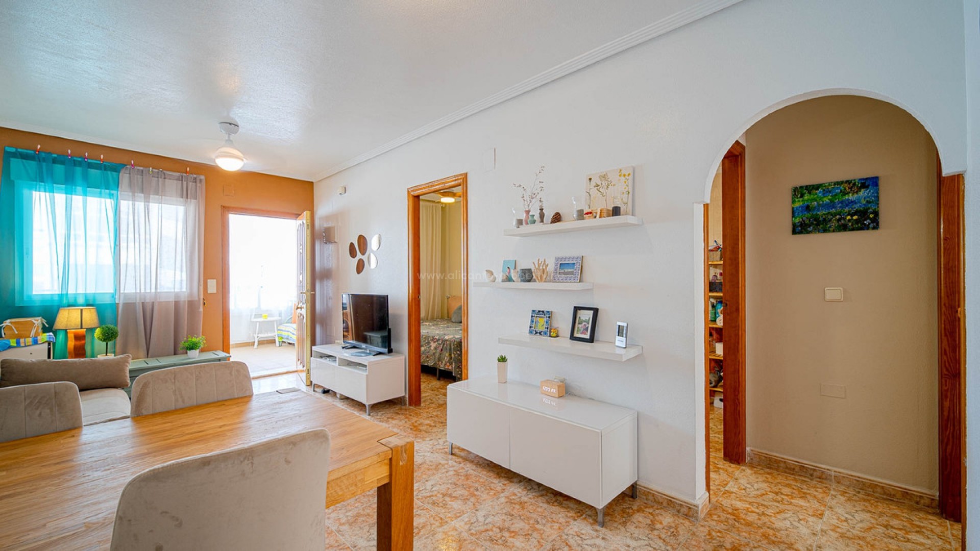 Apartment / flat in Punta Prima