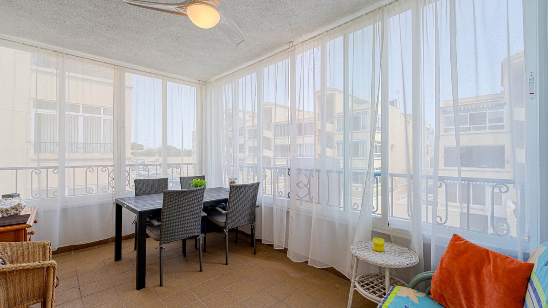 Apartment / flat in Punta Prima