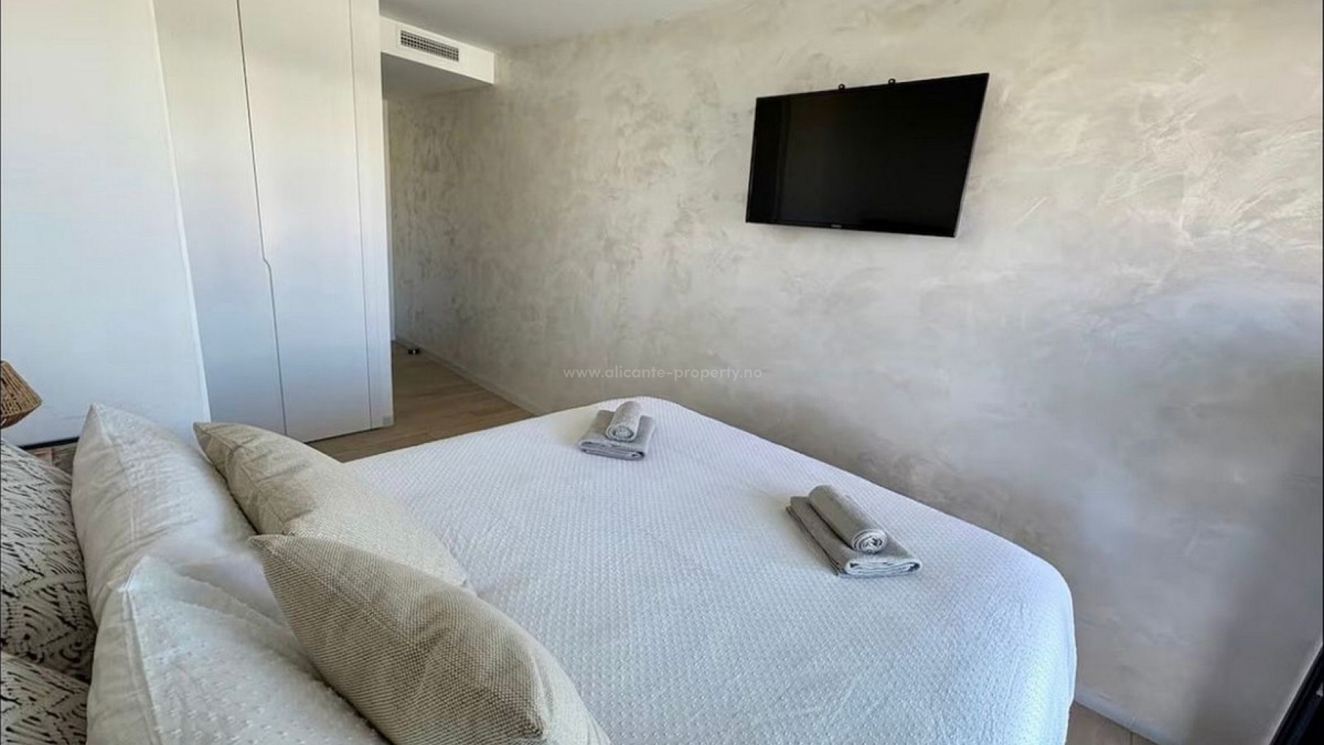 Apartment / flat in Santa Rosalia Lake and Life Resort