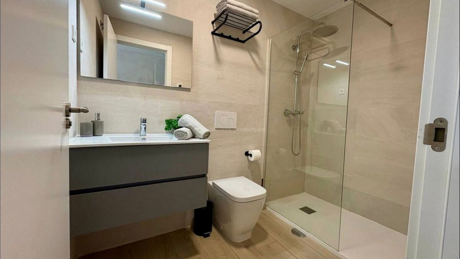 Apartment / flat in Santa Rosalia Lake and Life Resort