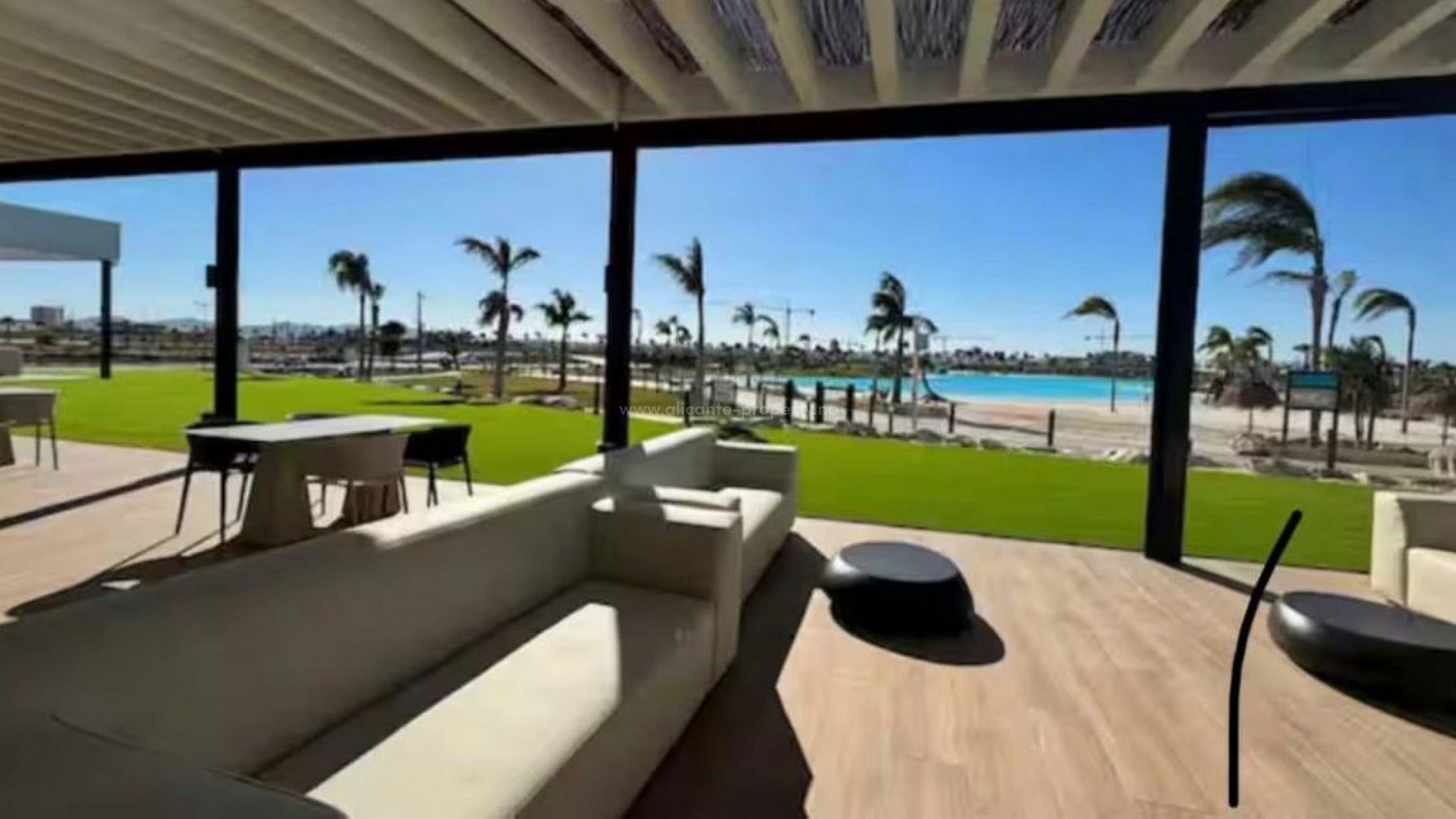 Apartment / flat in Santa Rosalia Lake and Life Resort