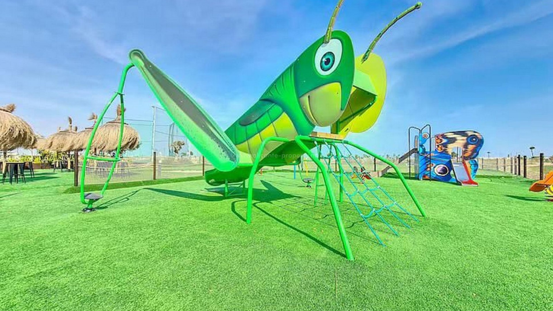 Apartment / flat in Santa Rosalia Lake and Life Resort