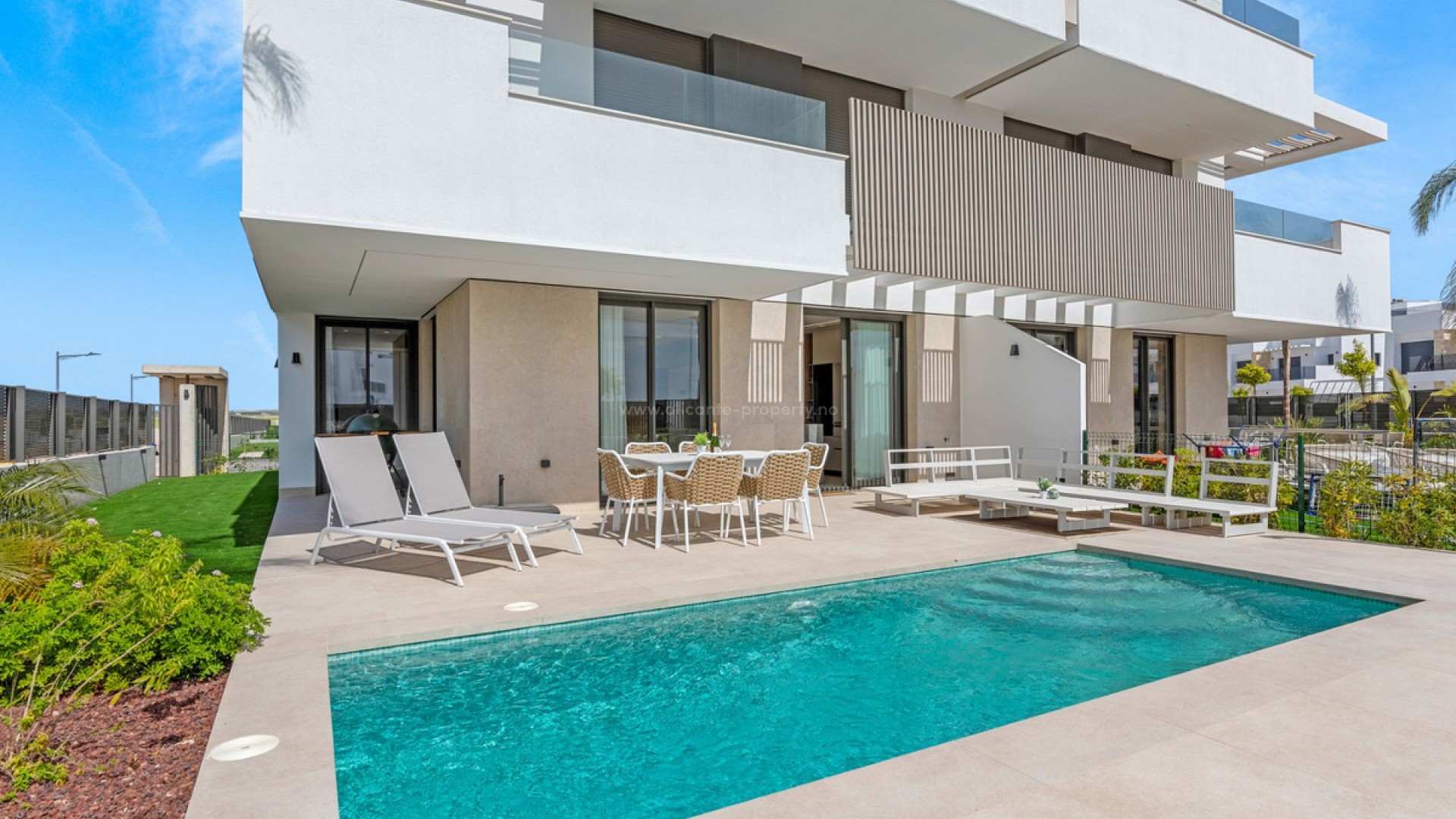 Apartment / flat in Santa Rosalia Lake and Life Resort