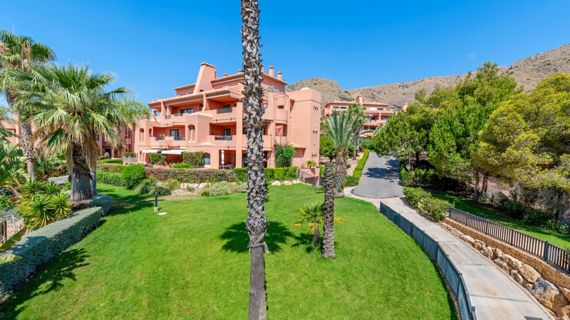 Apartment / flat in Sierra cortina