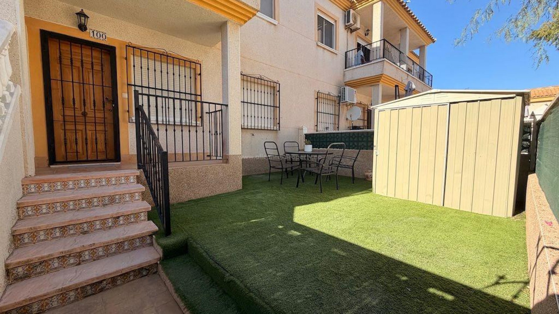 Apartment / flat in St James Hill