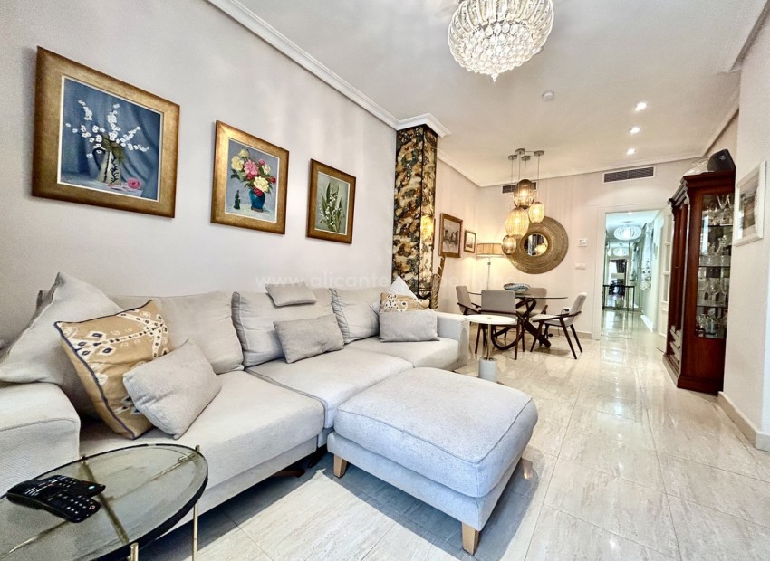 Apartment / flat in Torrevieja Centro