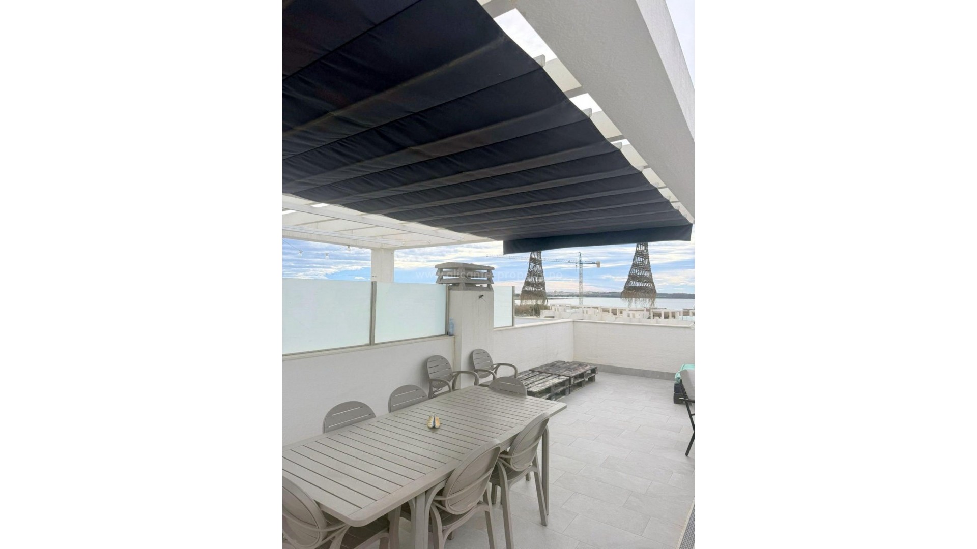 Apartment / flat in Urbanización El Raso