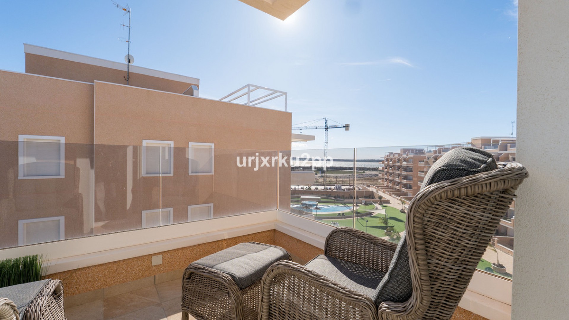 Apartment / flat in Urbanización El Raso