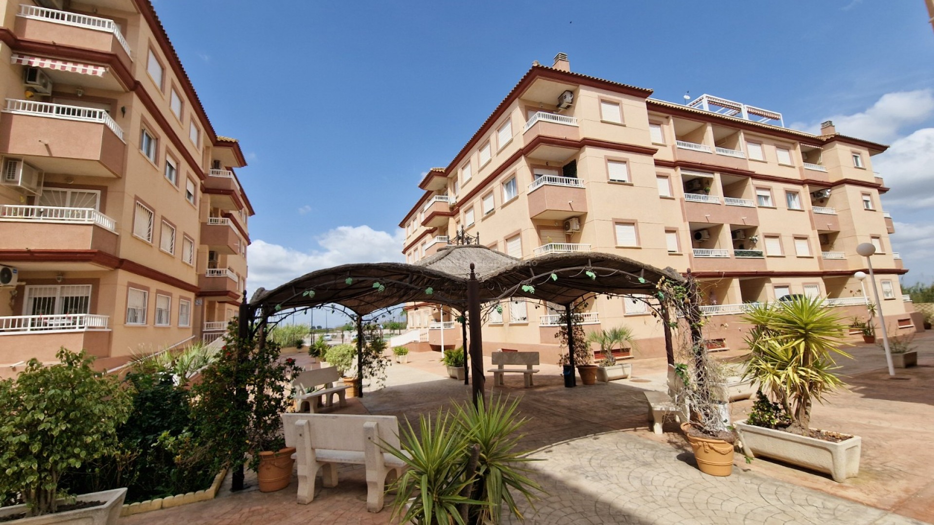Apartment / flat in Village