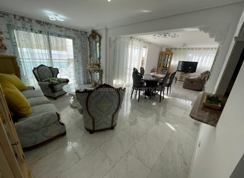 Apartment / flat in Villajoyosa Centro