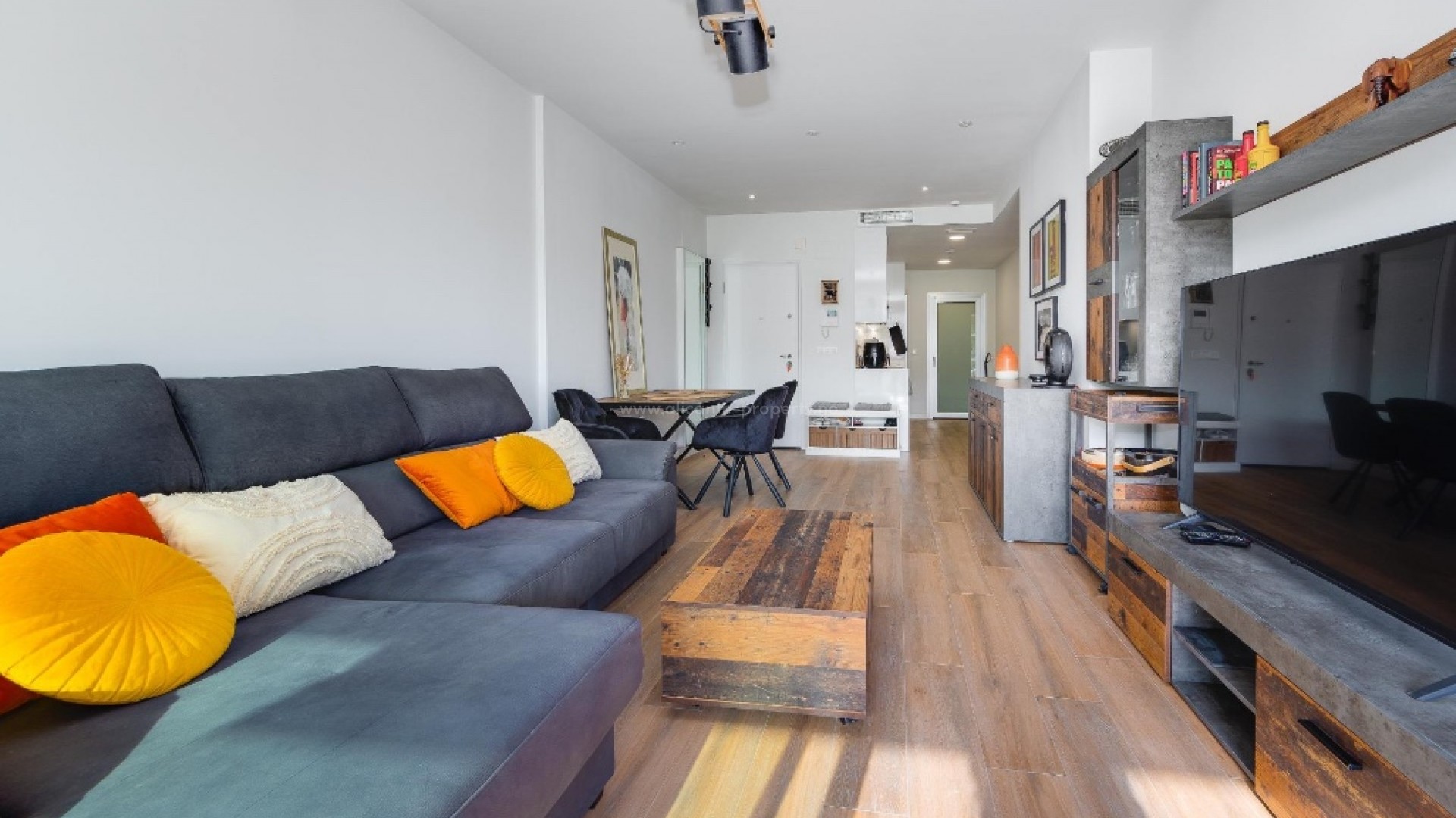 Apartment / flat in Villamartín