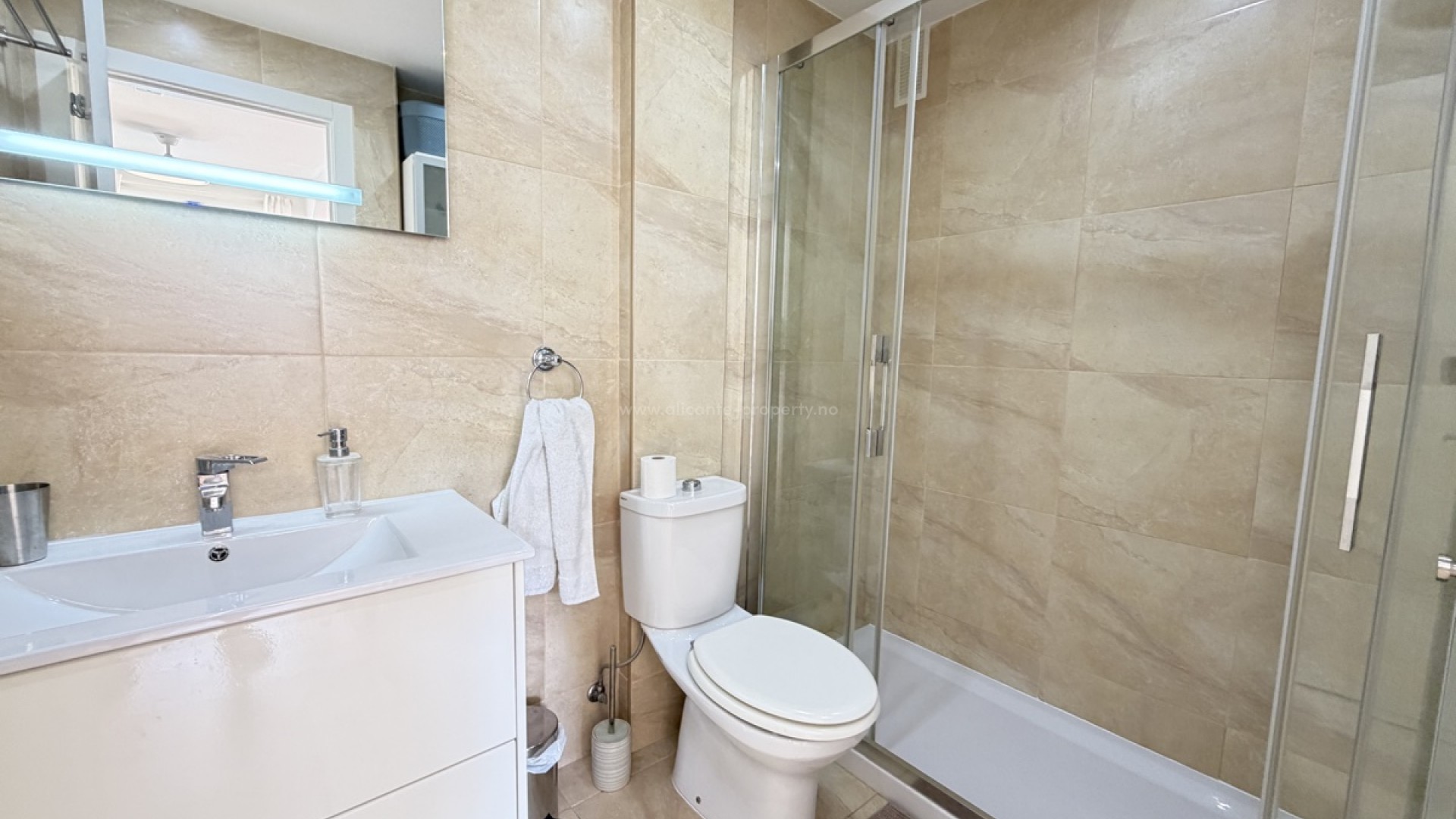 Apartment / flat in Villamartín