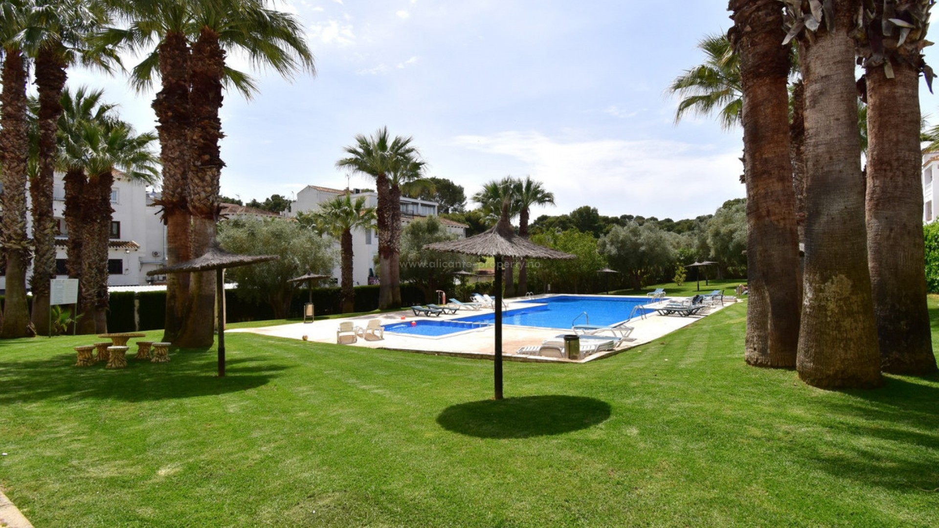Apartment / flat in Villamartín