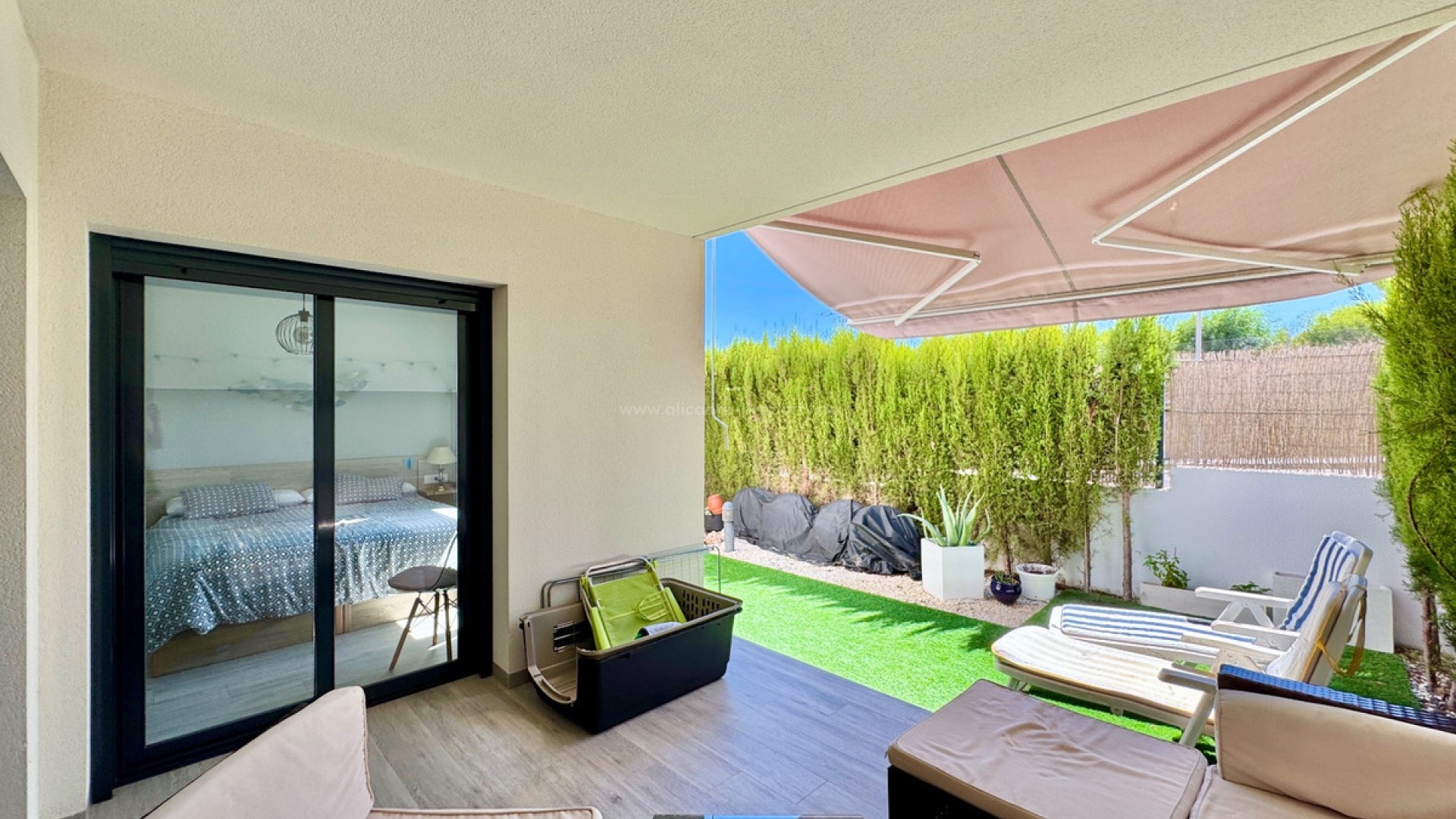 Apartment / flat in Villamartin