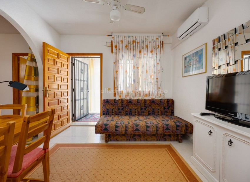 Apartment / flat in Villamartín