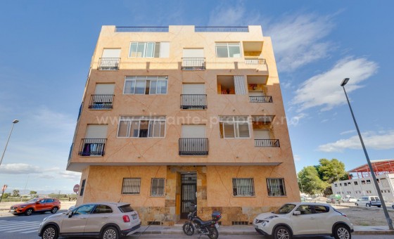 Apartment / flat - Resale - Almoradí - Almoradi Centro