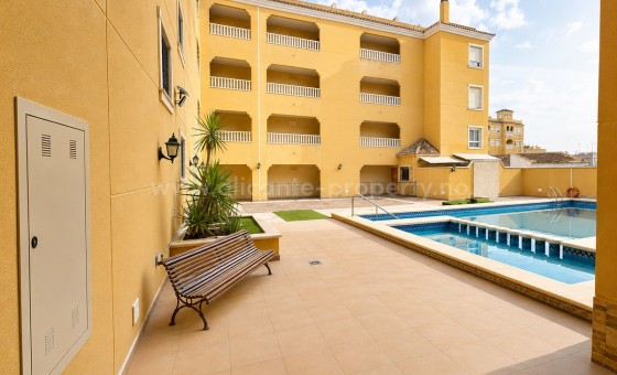 Apartment / flat - Resale - Almoradí -
                Almoradi Centro