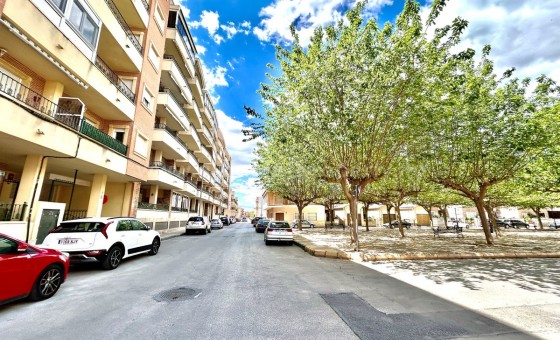 Apartment / flat - Resale - Almoradí -
                Almoradi Centro