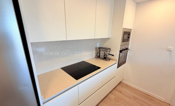 Apartment / flat - Resale - Denia - Denia Centro