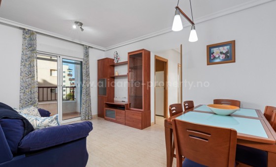 Apartment / flat - Resale - Guardamar del Segura -
                Pueblo