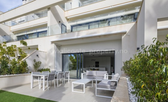 Apartment / flat - Resale - Las Colinas -
                Las Colinas Golf Resort