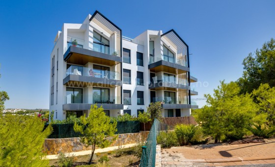 Apartment / flat - Resale - Las Colinas - Las Colinas Golf Resort