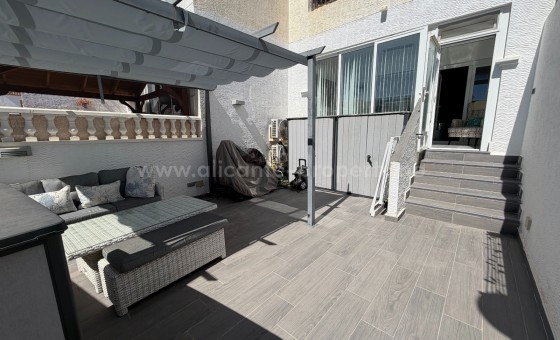 Apartment / flat - Resale - Orihuela -
                Entre Naranjos