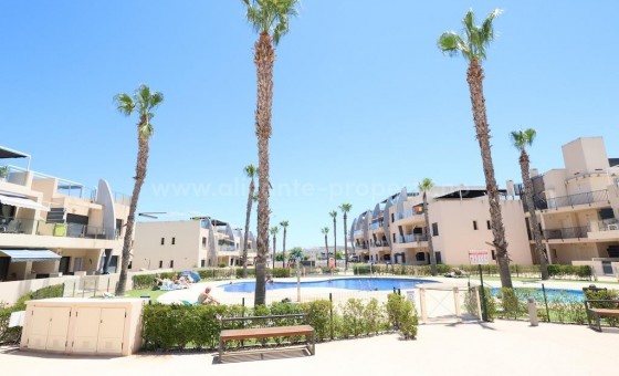 Apartment / flat - Resale - Torre de la Horadada -
                Torre de la Horadada