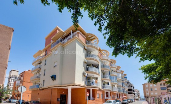 Apartment / flat - Resale - Torrevieja - La Mata