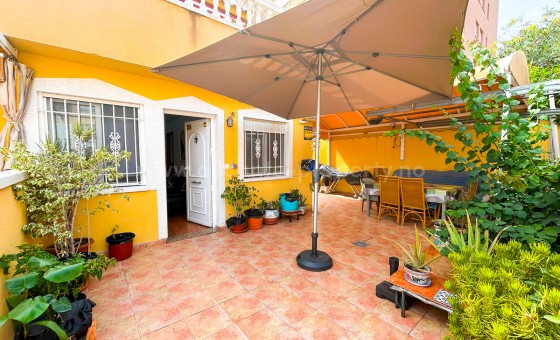 Apartment / flat - Resale - Torrevieja - La Mata
