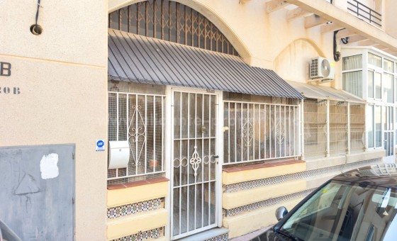 Apartment / flat - Resale - Torrevieja - Playa de los Locos