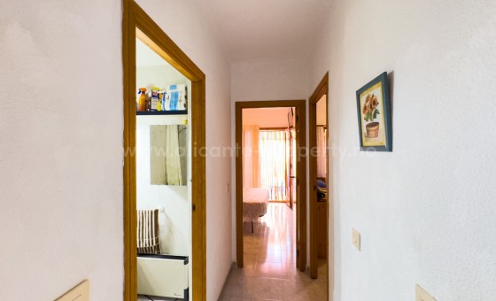 Apartment / flat - Resale - Torrevieja - Playa de los Locos
