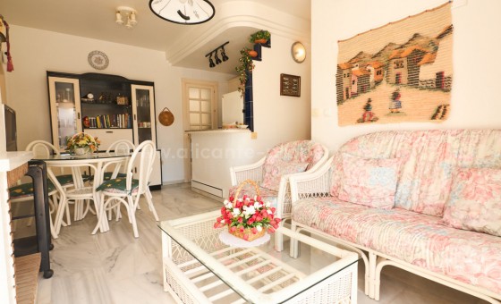 Apartment / flat - Resale - Torrevieja - Playa de los Locos