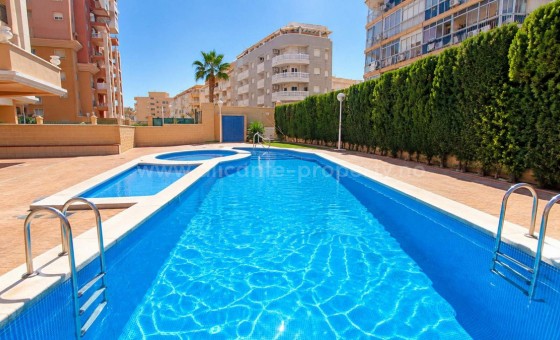 Apartment / flat - Resale - Torrevieja - Playa de los Locos