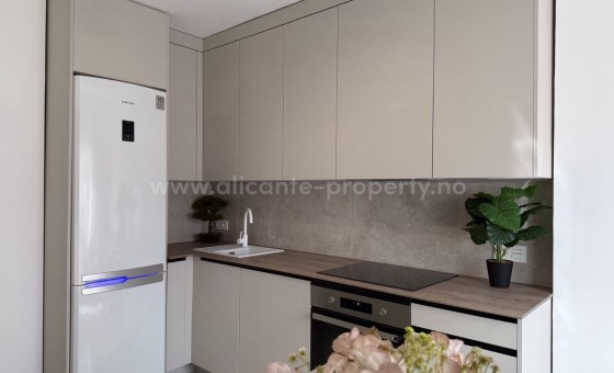 Apartment / flat - Resale - Torrevieja - Playa del Cura