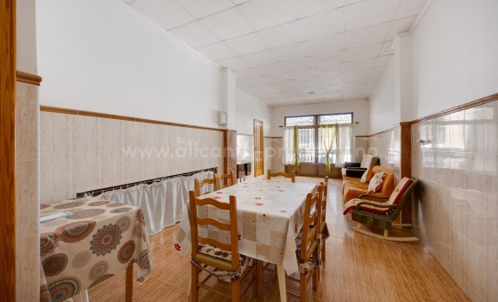 Apartment / flat - Resale - Torrevieja - Playa del Cura