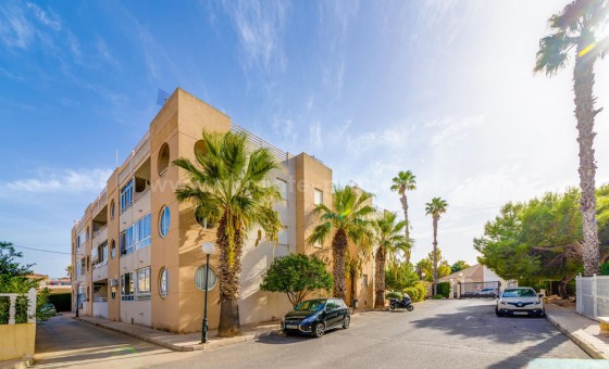 Apartment / flat - Resale - Torrevieja - San Luis