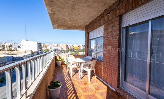 Apartment / flat - Resale - Torrevieja - Torrevieja Centro
