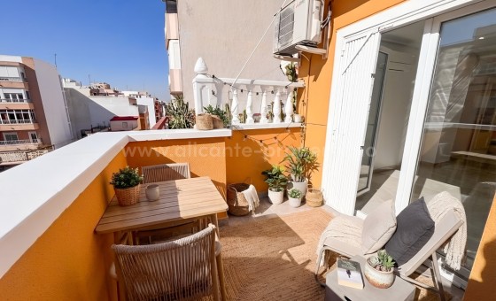 Apartment / flat - Resale - Torrevieja - Torrevieja Centro