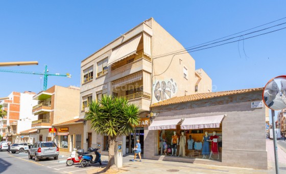 Apartment / flat - Resale - Torrevieja - Torrevieja Centro
