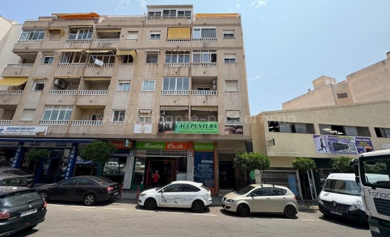 Apartment / flat - Resale - Torrevieja - Torrevieja Centro
