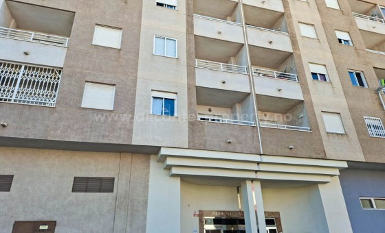 Apartment / flat - Resale - Torrevieja - Torrevieja Centro