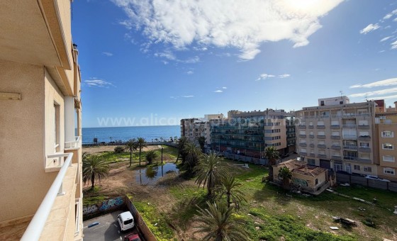 Apartment / flat - Resale - Torrevieja - Torrevieja Centro