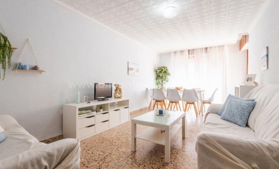 Apartment / flat - Resale - Torrevieja - Torrevieja Centro