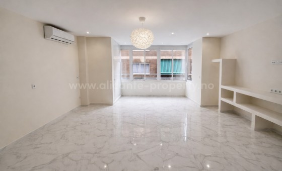 Apartment / flat - Resale - Torrevieja - Torrevieja Centro