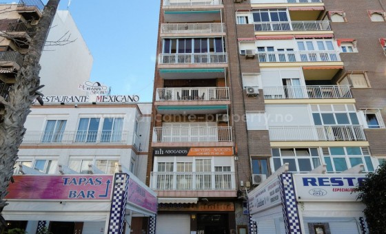 Apartment / flat - Resale - Torrevieja - Torrevieja Centro