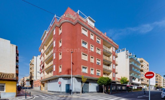 Apartment / flat - Resale - Torrevieja - Torrevieja Centro