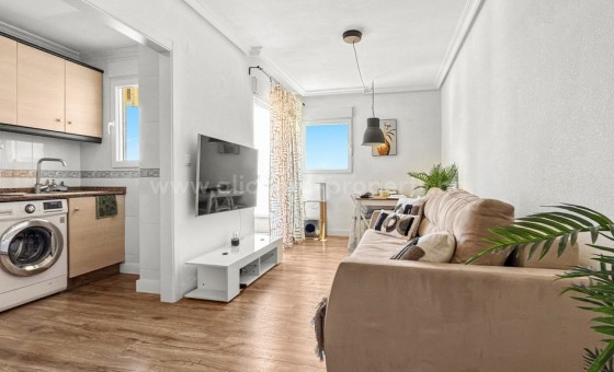 Apartment / flat - Resale - Torrevieja - Torrevieja Centro