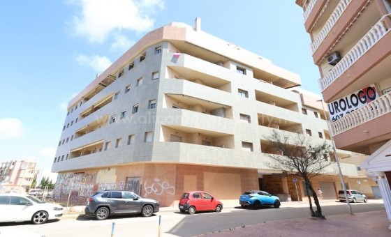 Apartment / flat - Resale - Torrevieja - Torrevieja Centro